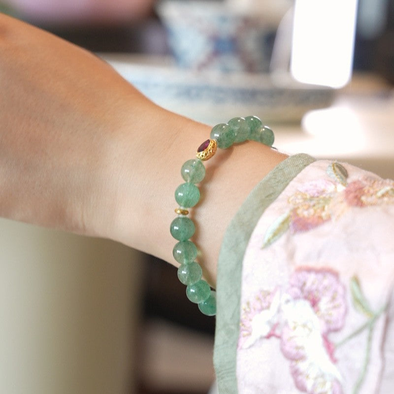 8MM Green Strawberry Crystal Bracelet Protects Energy Purification Balance
